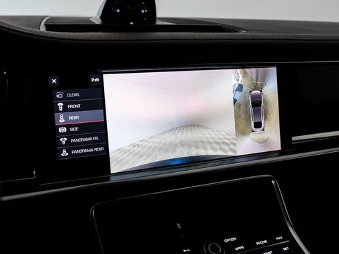 Used 2021 Porsche Panamera image 21