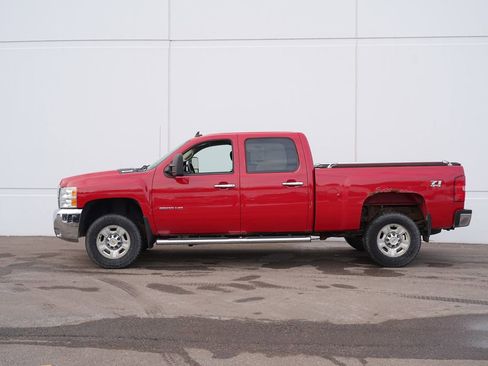Used 2010 Chevrolet Silverado 2500 LT w/ Interior Plus Package image 6