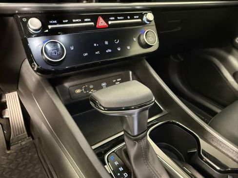 Used 2025 Hyundai Santa Cruz SEL image 26