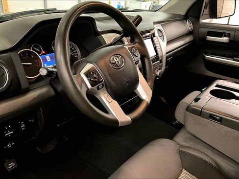 Used 2016 Toyota Tundra SR5 image 13