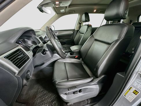 Used 2018 Volkswagen Atlas SEL AWD/4WD image 13