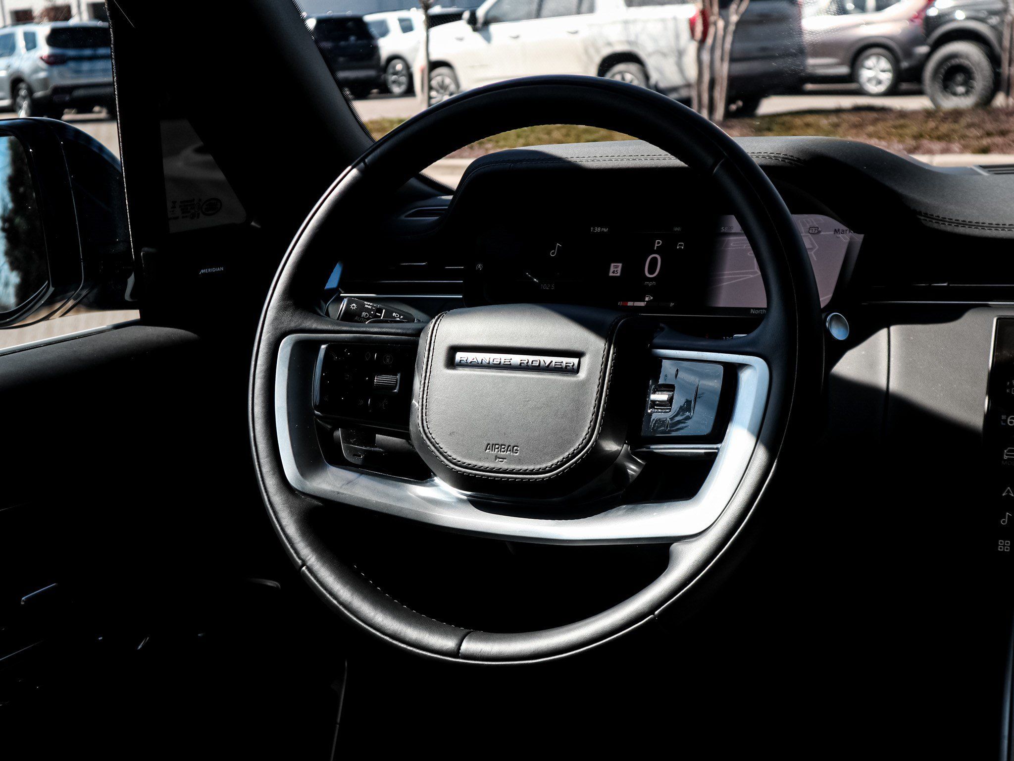 Used 2025 Land Rover Range Rover SE AWD/4WD image 18