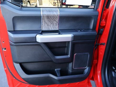 Used 2019 Ford F250 Lariat w/ Chrome Package image 25