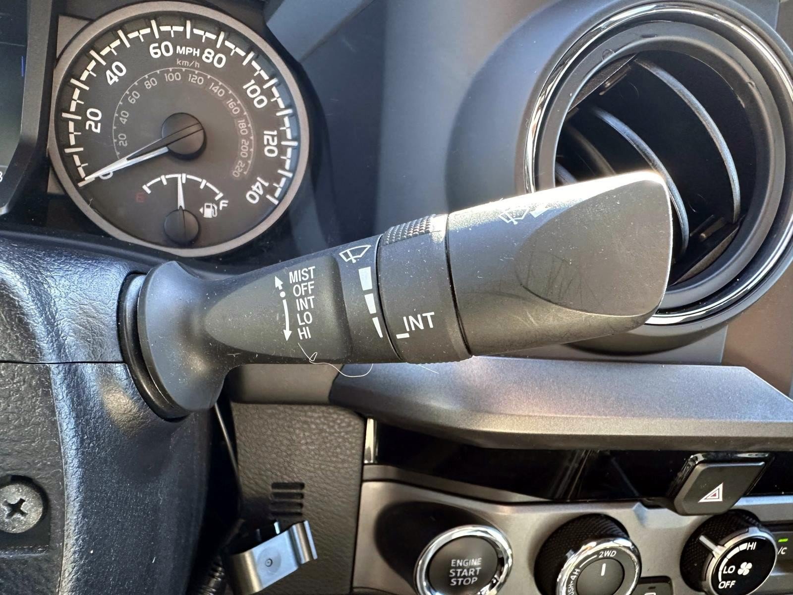 Used 2018 Toyota Tacoma TRD Off-Road AWD/4WD image 19