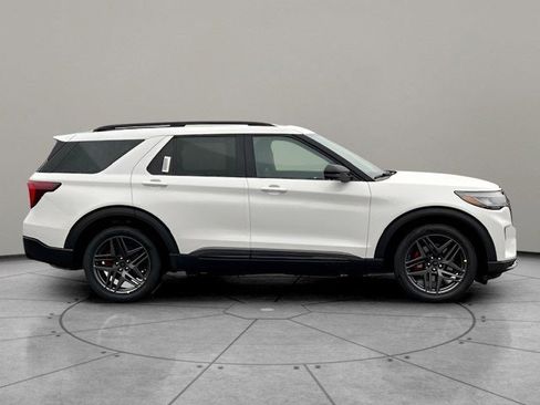 New 2026 Ford Explorer ST w/ Sun And Sound Package image 13