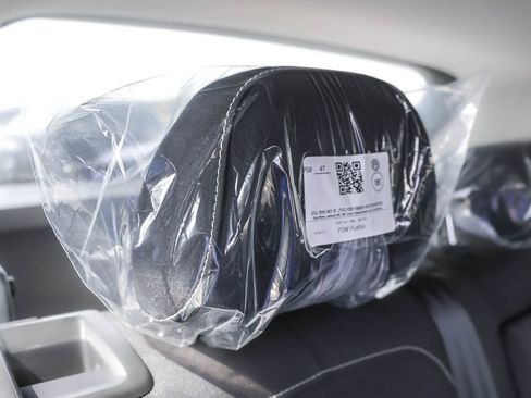 New 2025 Volkswagen Taos S image 37