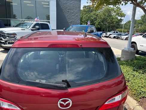 Used 2014 MAZDA MAZDA5 Sport FWD image 9