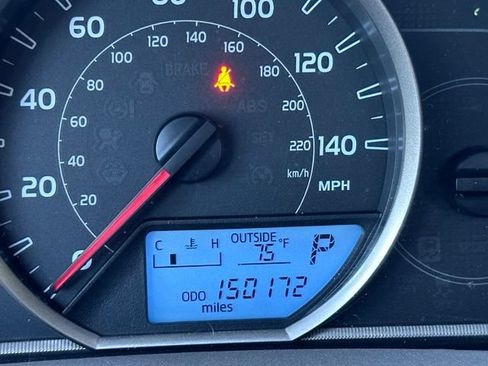 Used 2014 Toyota RAV4 XLE AWD/4WD image 14