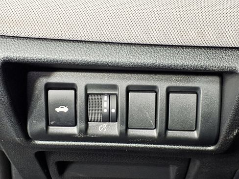 Used 2025 Subaru Legacy Premium AWD/4WD image 20