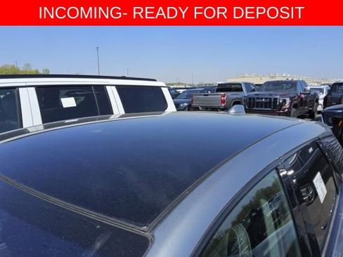 Used 2025 Cadillac Optiq Sport 2 w/ LPO, Floor Liner Package AWD/4WD image 5