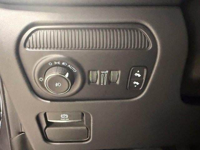 Used 2024 Jeep Grand Wagoneer L Series II w/ Quick Order Packagew 28T AWD/4WD image 11