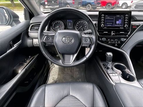 Used 2024 Toyota Camry SE FWD image 16