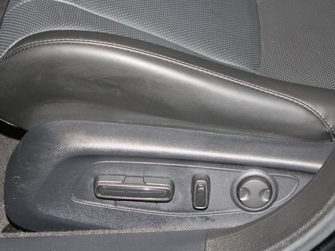 Certified 2025 Honda Accord Sport image 11