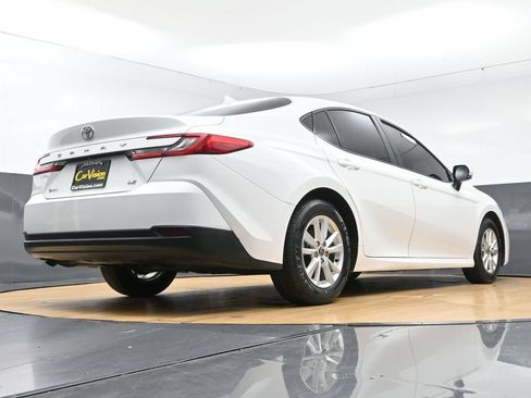 Used 2025 Toyota Camry LE FWD image 53