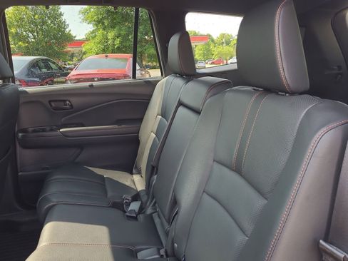 Certified 2022 Honda Pilot TrailSport image 13