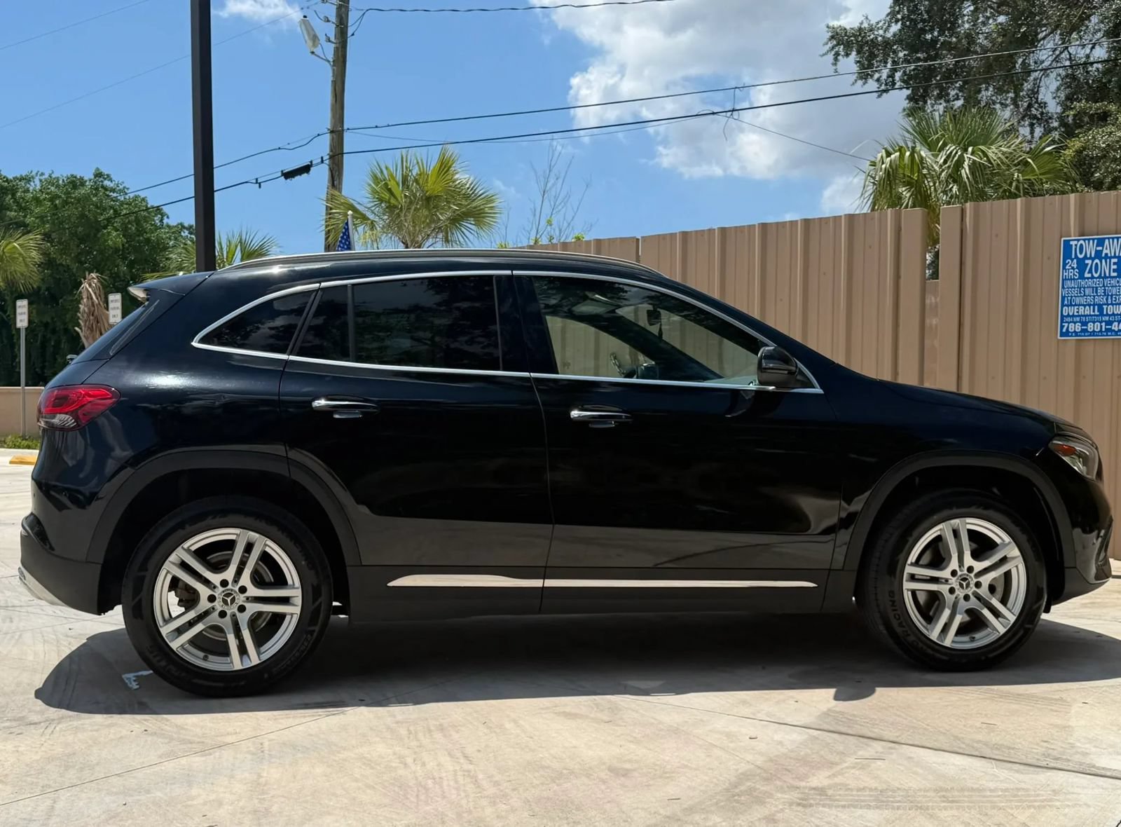 Used 2021 Mercedes-Benz GLA 250 w/ Premium Package image 10