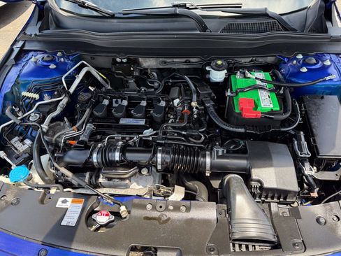Used 2018 Honda Accord Sport image 17