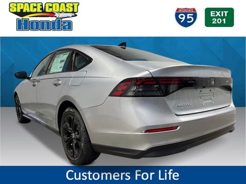 New 2025 Honda Accord SE image 5