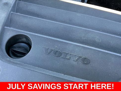 Used 2024 Volvo XC40 B5 Plus AWD/4WD image 40