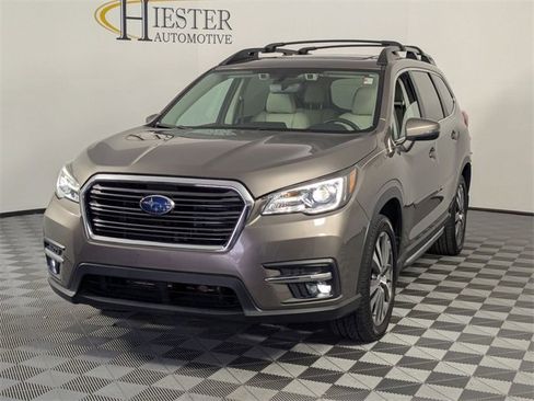 Used 2022 Subaru Ascent Limited w/ Technology Package image 4