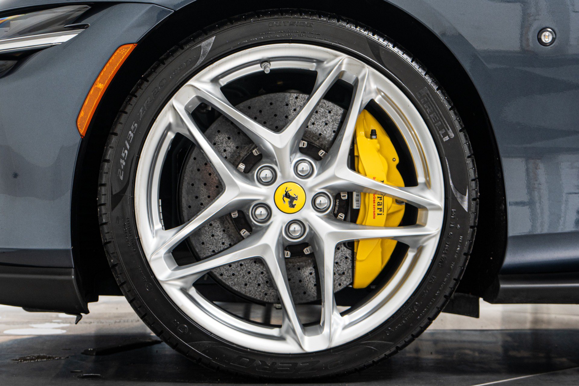 Used 2022 Ferrari Roma RWD image 10