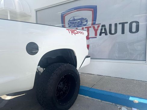 Used 2014 Toyota Tundra SR5 AWD/4WD image 12