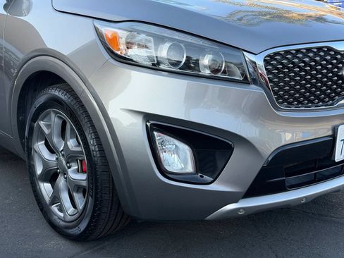 Used 2017 Kia Sorento SX FWD image 11