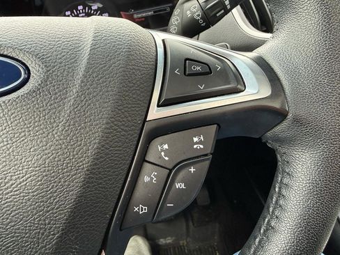Used 2018 Ford Edge SEL w/ Equipment Group 201A AWD/4WD image 12