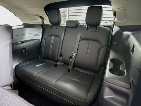 Used 2025 MAZDA CX-90 3.3 Turbo w/ Select Package image 29