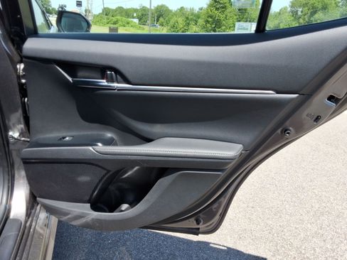 Used 2020 Toyota Camry XSE FWD image 24