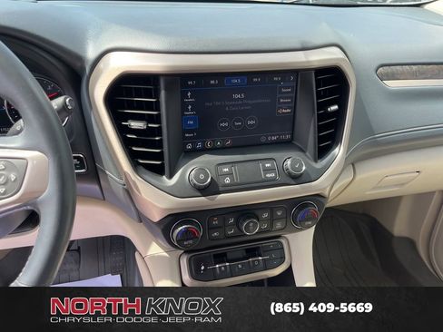 Used 2020 GMC Acadia Denali w/ Trailering Package FWD image 8