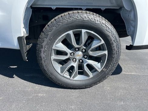 New 2025 Chevrolet Silverado 1500 LT image 44