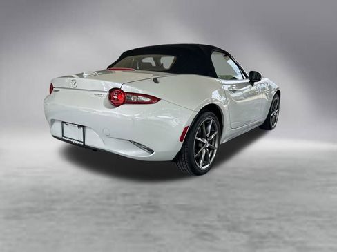 Used 2016 MAZDA MX-5 Miata Grand Touring RWD image 6