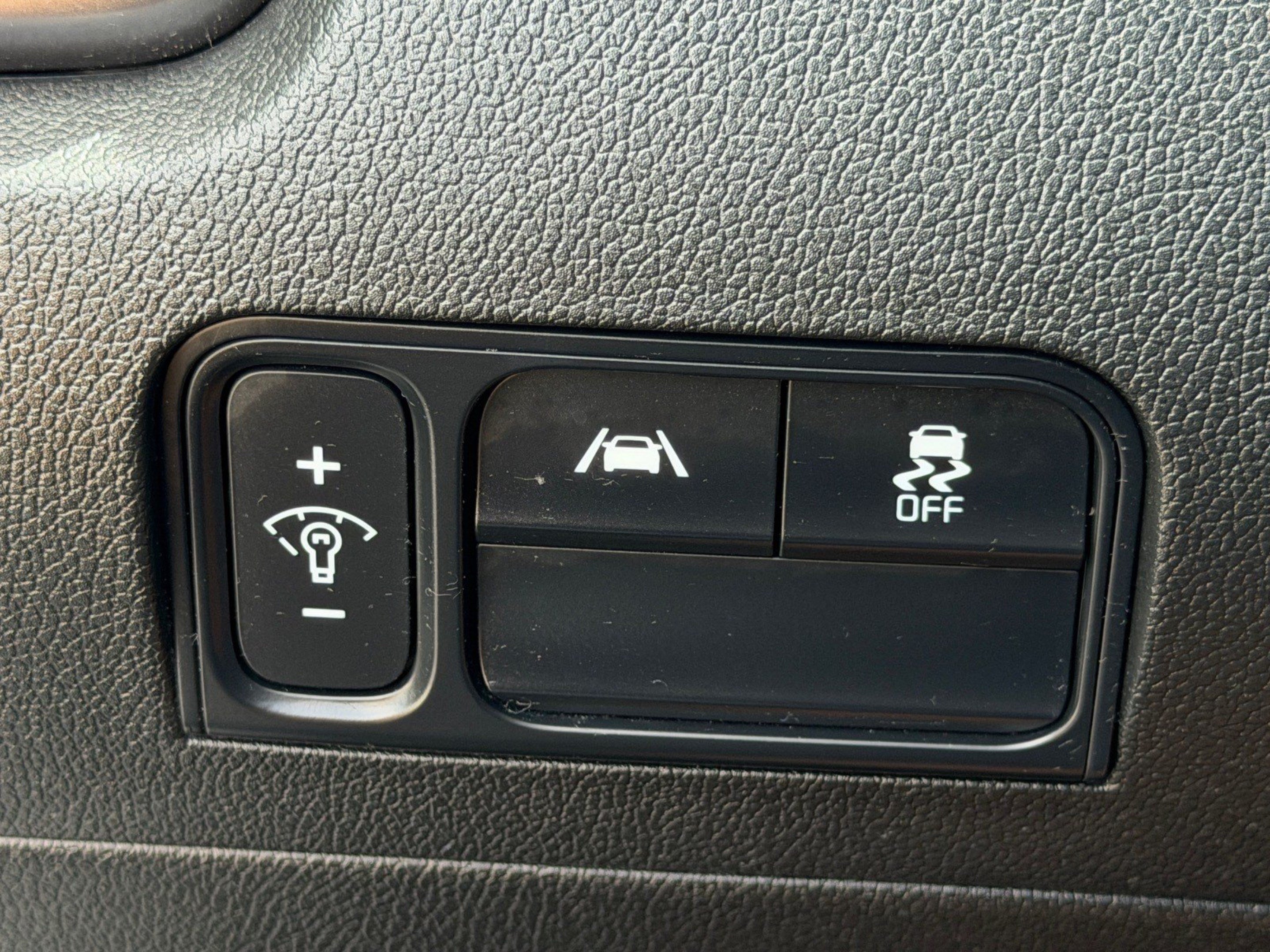 Used 2022 Kia Sorento S FWD image 21