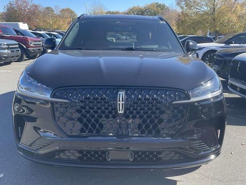 New 2026 Lincoln Aviator Reserve w/ Jet Appearance Package image 2