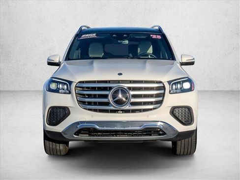 Used 2025 Mercedes-Benz GLS 450 GLS 450 image 2