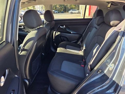 Used 2016 Kia Sportage LX image 9