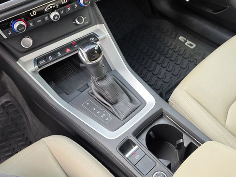 Used 2020 Audi Q3 2.0T Premium Plus AWD/4WD image 25