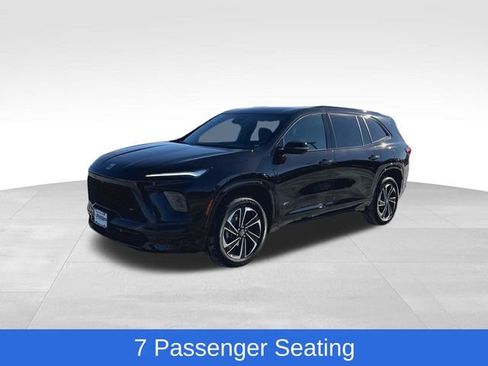 Certified 2025 Buick Enclave Sport Touring image 4