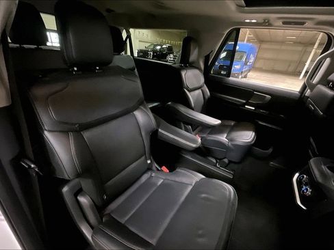 Certified 2025 Ford Expedition Max Platinum AWD/4WD image 26