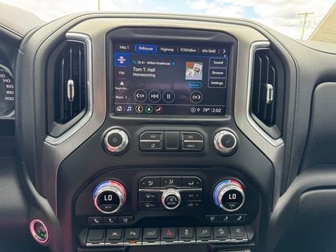 Used 2022 GMC Sierra 1500 Denali w/ Denali Premium Package AWD/4WD image 32
