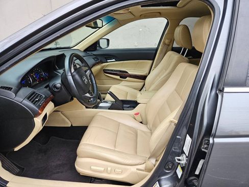 Used 2011 Honda Crosstour EX-L image 9
