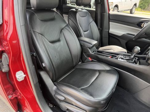 Certified 2025 Jeep Compass Limited AWD/4WD image 20
