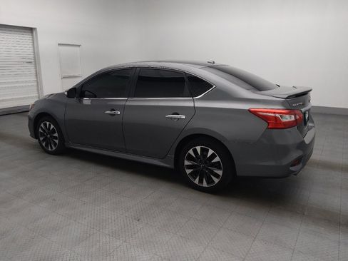 Used 2019 Nissan Sentra SR FWD image 3