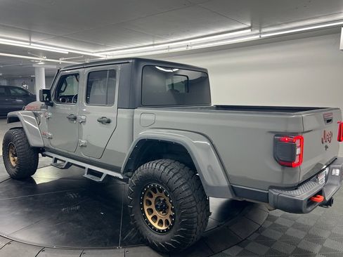 Used 2022 Jeep Gladiator Mojave w/ Safety Group AWD/4WD image 9