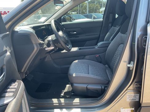 New 2026 Nissan Kicks SV w/ Cold Weather Package FWD image 8
