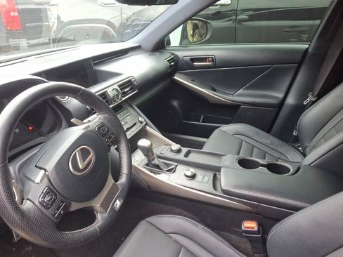 Used 2019 Lexus IS 300 F Sport w/ F Sport Package AWD/4WD image 8