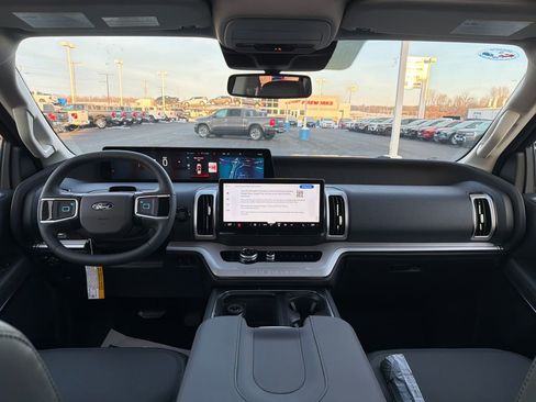 New 2026 Ford Expedition Max Active AWD/4WD image 12