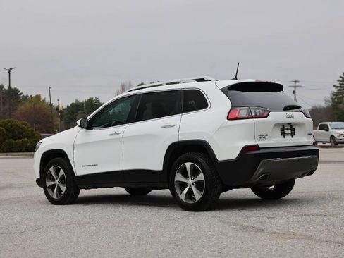 Used 2019 Jeep Cherokee Limited AWD/4WD image 3