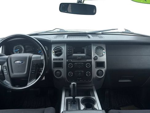 Used 2017 Ford Expedition EL XLT AWD/4WD image 29